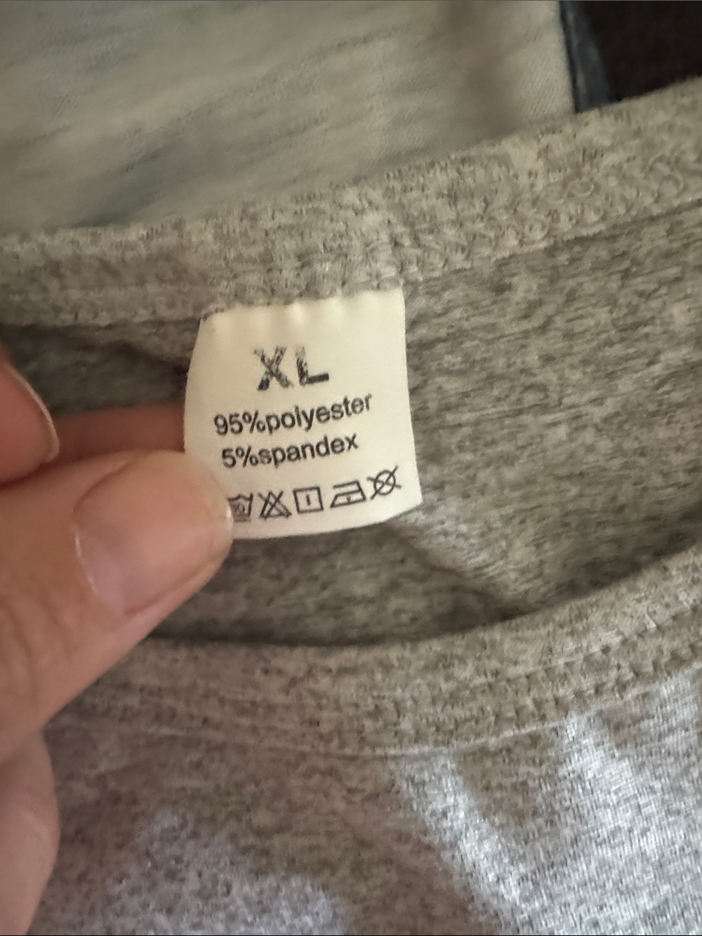 Graphic Tank Tops - Picture 2 of 6